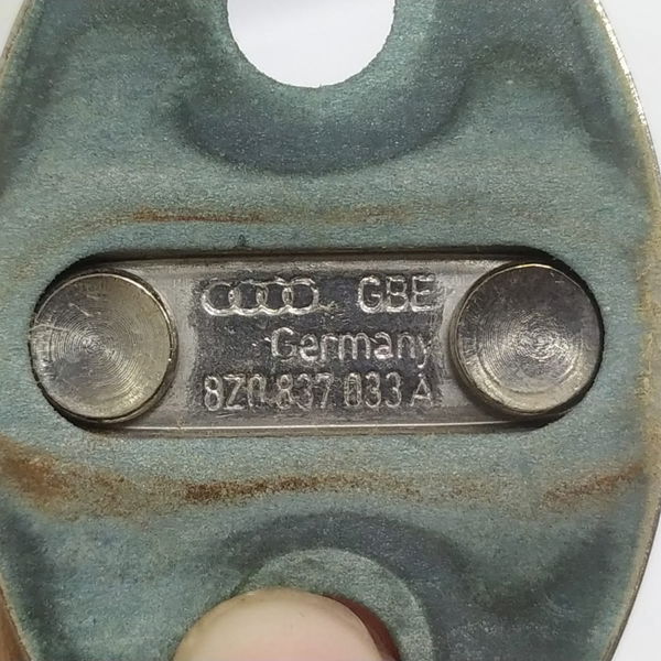 Batente Fechadura Porta Dianteira Direita Audi A1 2013