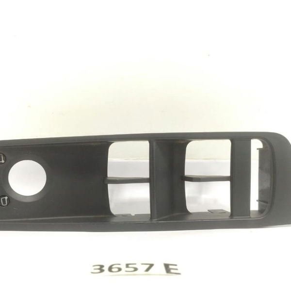 Moldura Botão Vidro Dianteiro Esquerdo Audi A1 2013