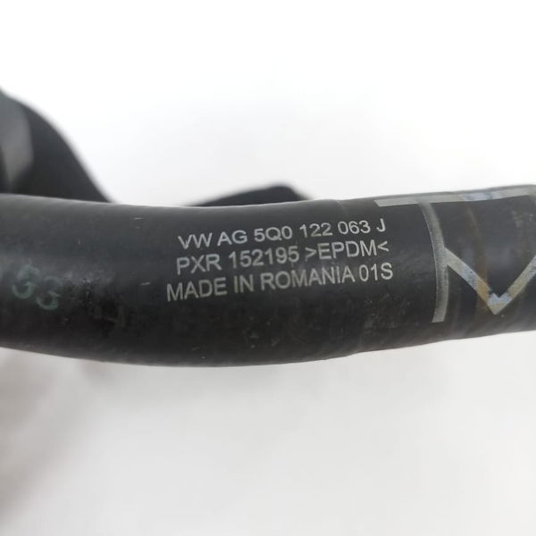 Mangueira Bomba Água Auxiliar  Golf Gte 2019 5q0122063j