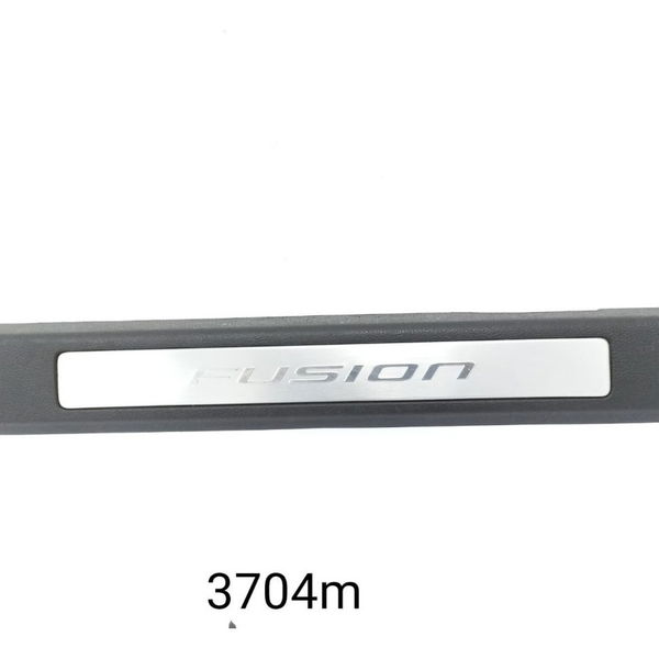 Soleira Porta Dianteira Esquerda Ford Fusion Titanium 2014