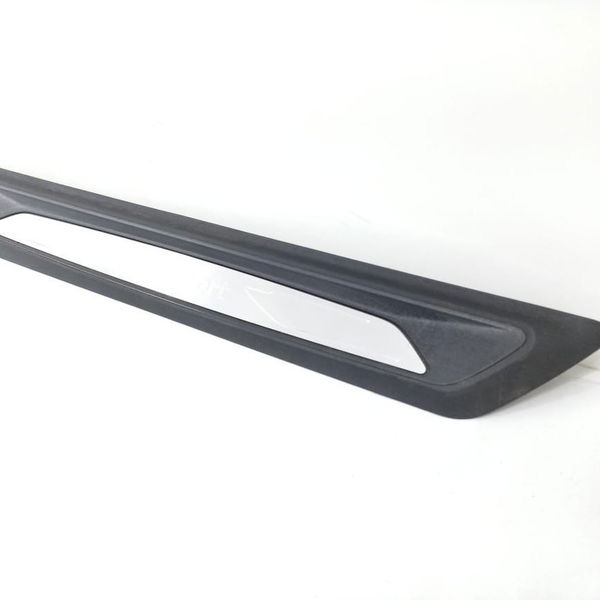 Soleira Porta Dianteira Direita Bmw 320i 2015