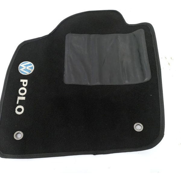 Tapete Dianteiro Esquerdo Vw Polo 2016