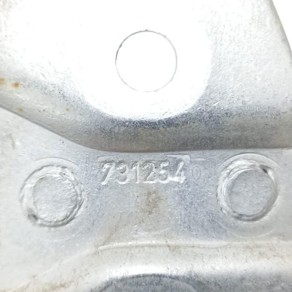 Batente Fechadura Porta Dianteira Direita Bmw 320i 2015
