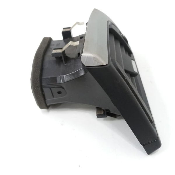 Difusor Ar Esquerdo Bmw 320i 2015