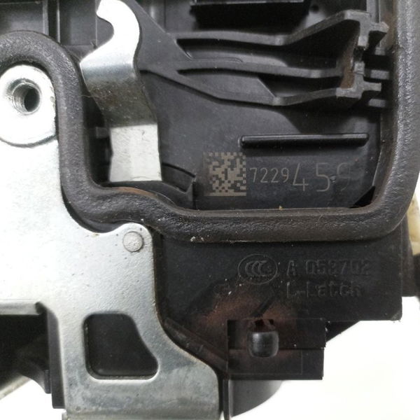 Fechadura Porta Traseira Esquerda Bmw 320i 2015