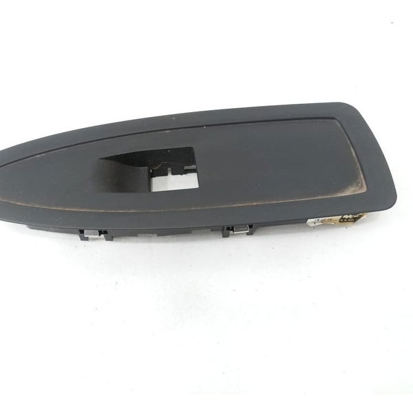 Moldura Botão Vidro Porta Dianteira Direita Bmw 320i 2015