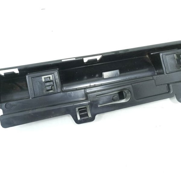 Suporte Spoiler Dianteiro Direito Bmw 320i 2015