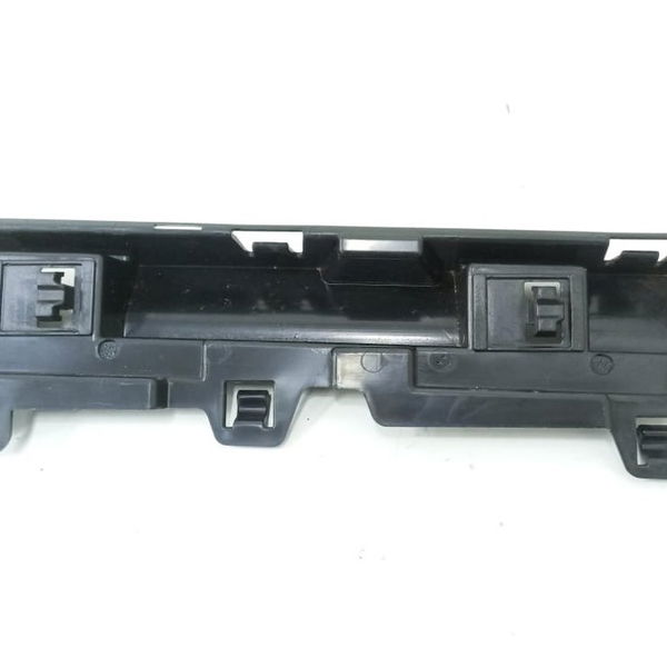Suporte Spoiler Dianteiro Direito Bmw 320i 2015