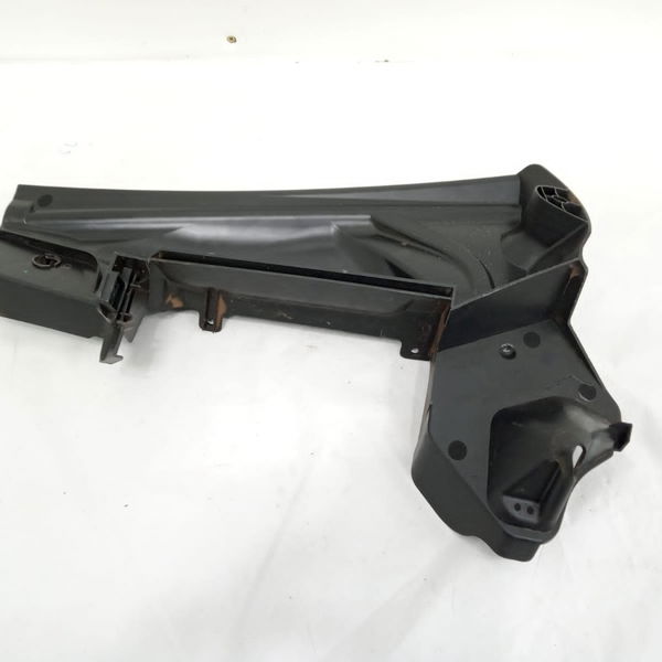 Acabamento Direito Churrasqueira Bmw 320i 2014