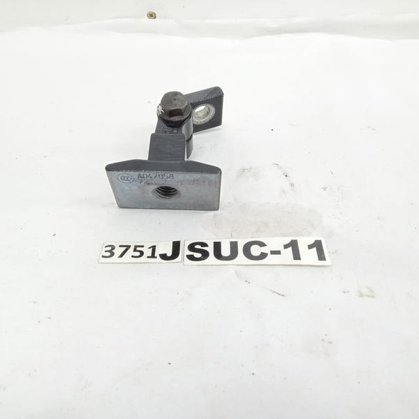 Dobradiça Superior Porta Traseira Esquerda Bmw 320i 2014
