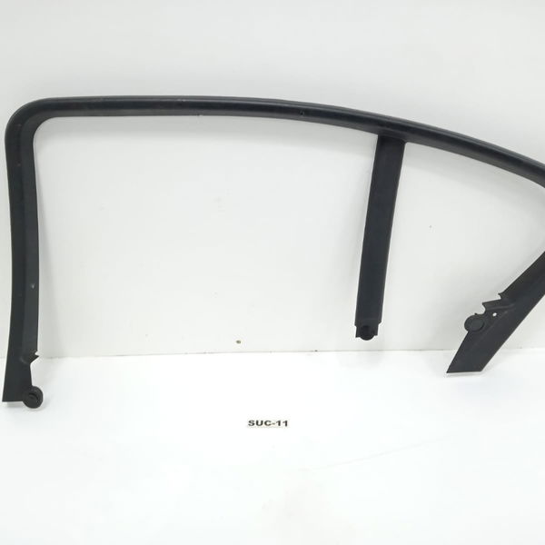 Guarnição Porta Traseira Direita Bmw 320i 2014