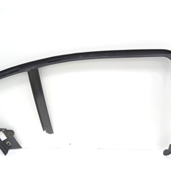 Guarnição Porta Traseira Direita Bmw 320i 2014