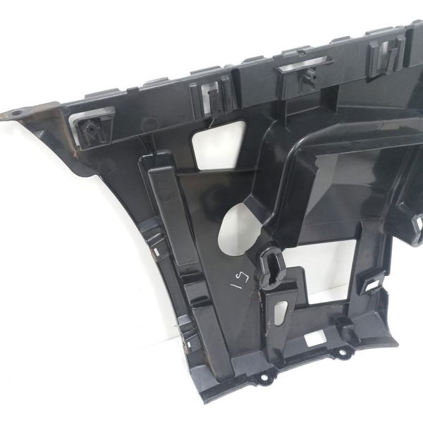 Guia Para-choque Traseiro Direito Bmw 320i 2015