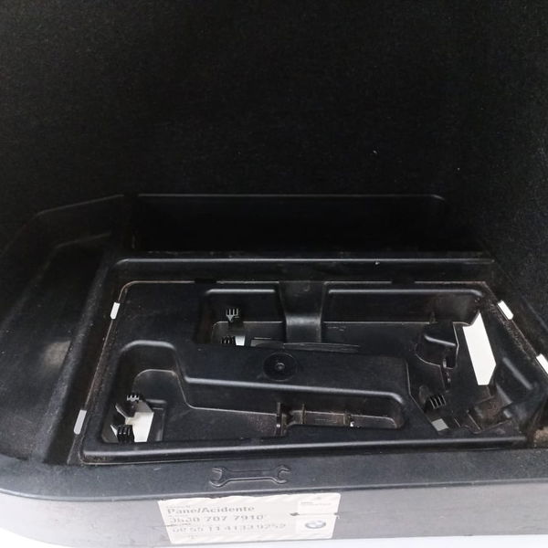 Forro Direito Caixa Ferramentas Porta Malas Bmw 320i 2015