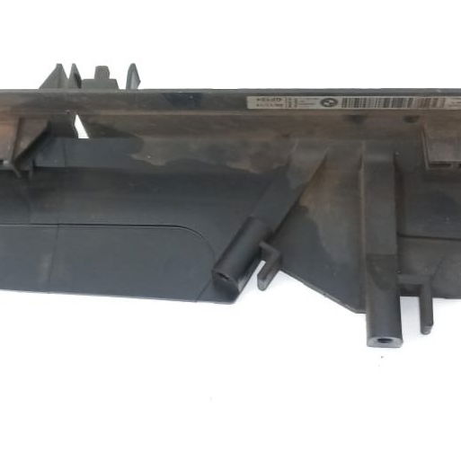 Suporte Lateral Direito Radiador Bmw 320i 2015 Detalhe