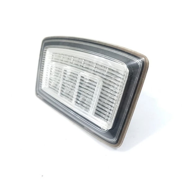 Luz Cortesia Direita Porta Malas Audi A1 Sportback 2013 