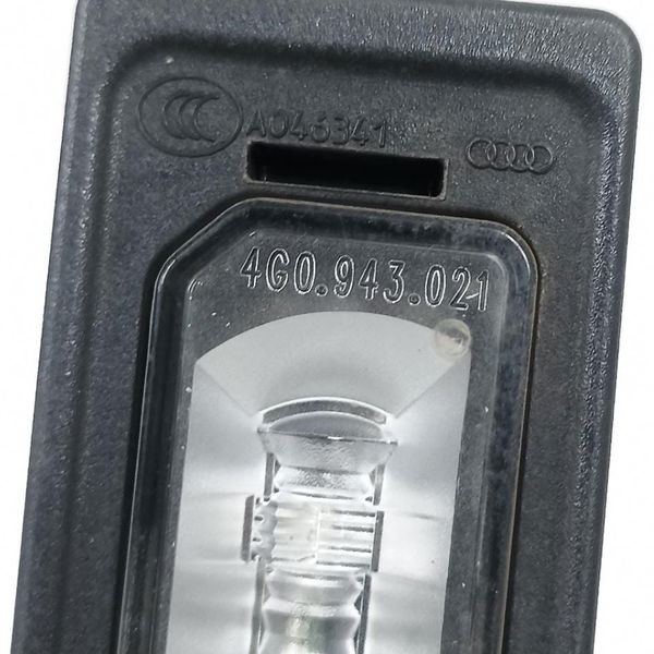 Luz De Placa Audi A1 Tfsi Sportback 2013