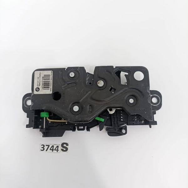 Fechadura Porta Malas Traseiro  Bmw 330i 2020