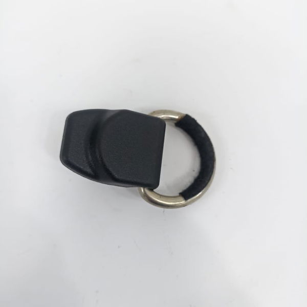 Gancho Presilha Porta Malas  Bmw 330i 2020 Unidade