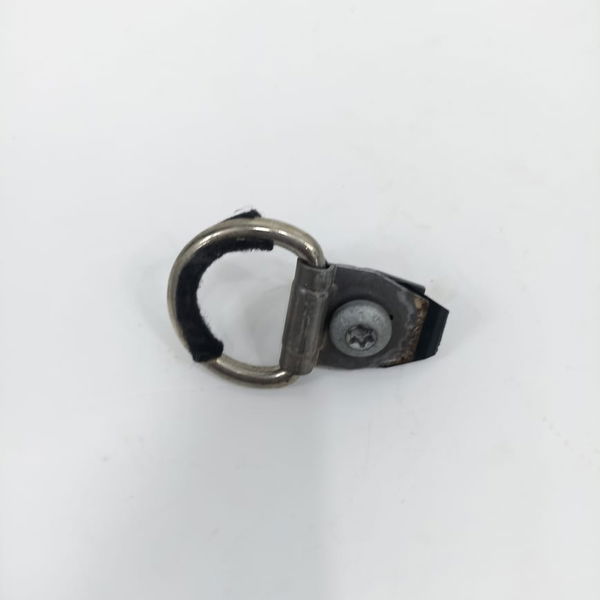 Presilha Gancho Porta Malas   Bmw 330i 2020