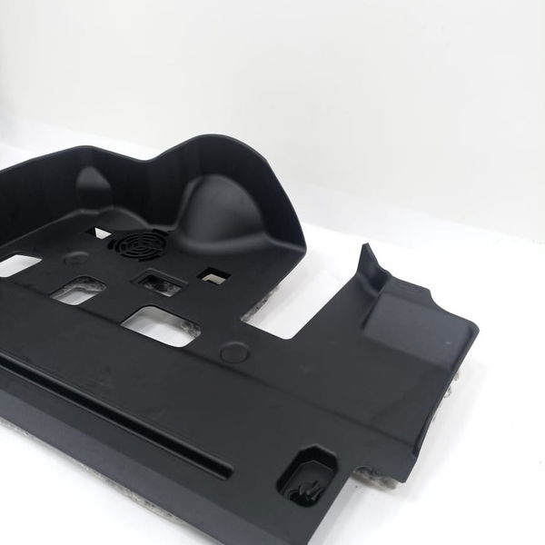 Acabamento Inferior Esquerdo Painel  Bmw 330i 2020