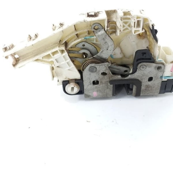 Fechadura Porta Traseira Direita Fiat Freemont 2013