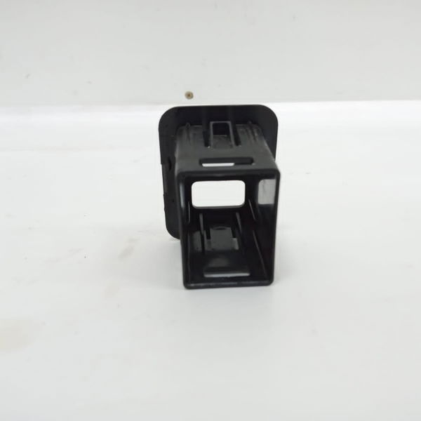 Acabamento Tomada Usb Fiat Freemont 2.4 2013