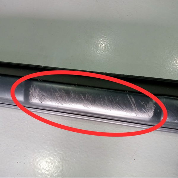 Spoiler Lateral Esquerdo Citroen Aircross 1.6 2018 Detalhe