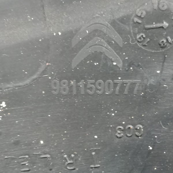 Aplique Paralama Traseiro Direito Aircross 1.6 2018 Detalhe