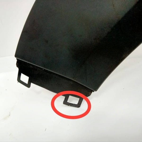 Aplique Paralama Traseiro Esquerdo Aircross 1.6 2018 Detalhe