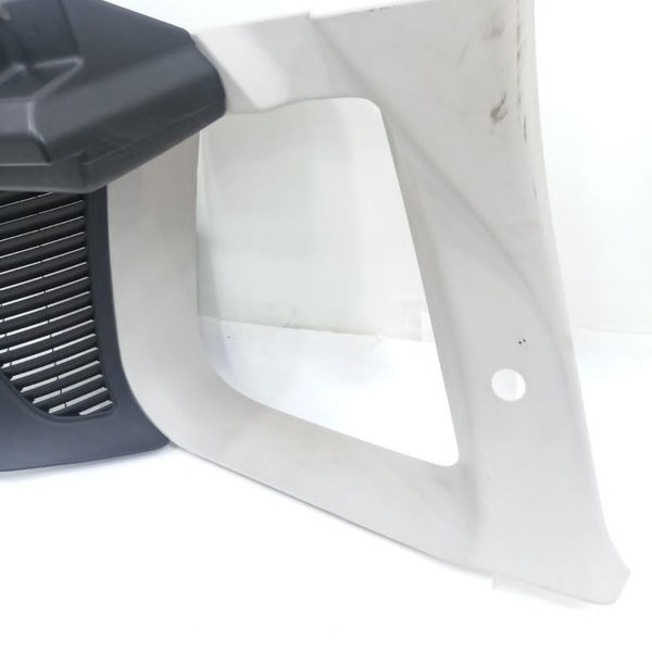 Acabamento Vigia Traseiro Direito Aircross 1.6 2018