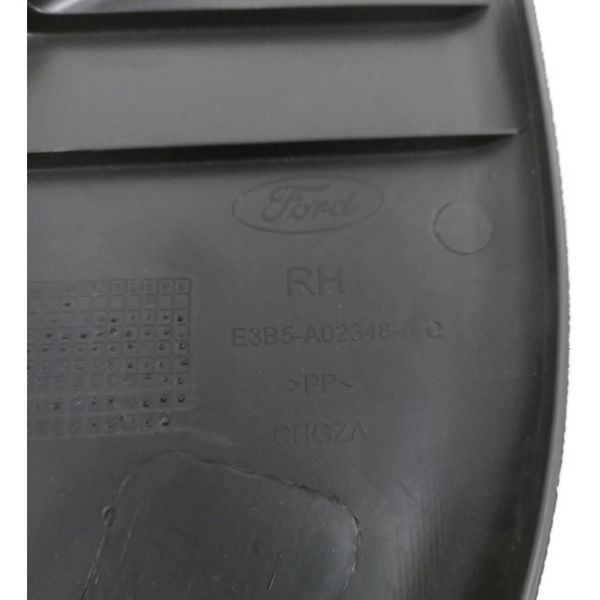 Soleira Coluna Dianteiro Direito Ford Ka Se 1.0 3cc 2021