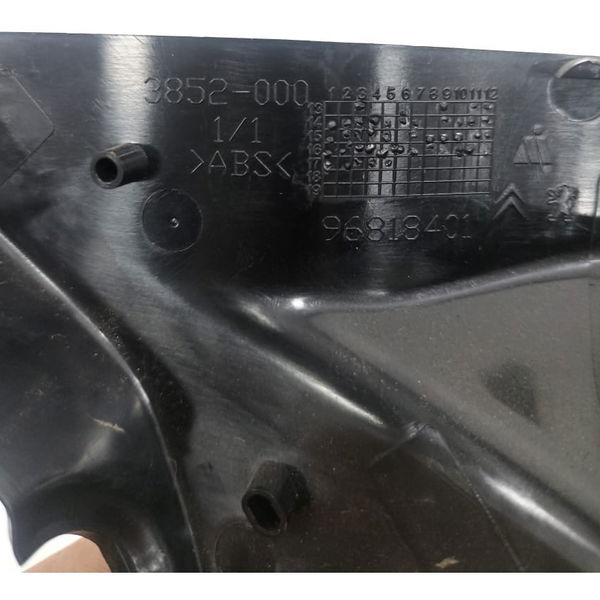 Acabamento Esquerdo  Retrovisor Interno Aircross 1.6 2018