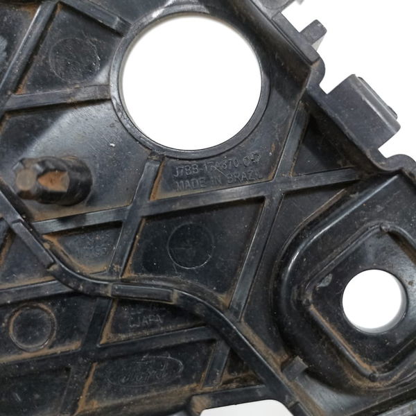 Guia Parachoque Dianteiro Esquerdo Ford Ka Se 1.0 2021