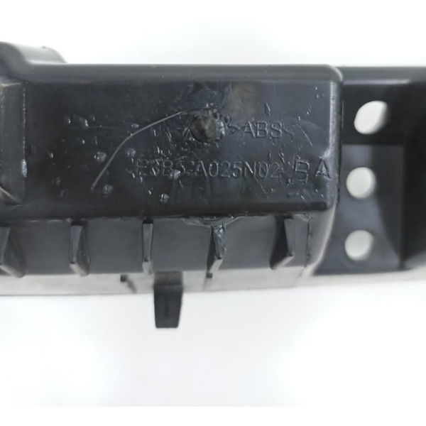 Guia Direito Parachoque Traseiro Ford Ka Se 1.0 3cc 2021