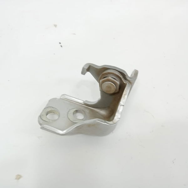 Dobradiça Inferior Porta Traseira Esquerda Ford Ka 1.0 2021