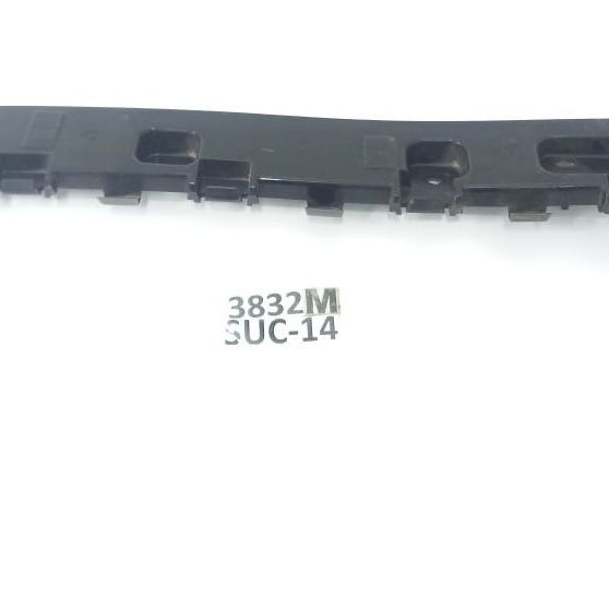 Guia Esquerdo Parachoque Traseiro Ford Ka 1.0 3cc Se 2021