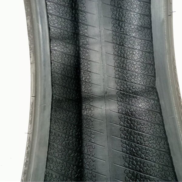 Pneu Goodyear Efficientgrip P 205/60r16 92 H N3 Detalhe