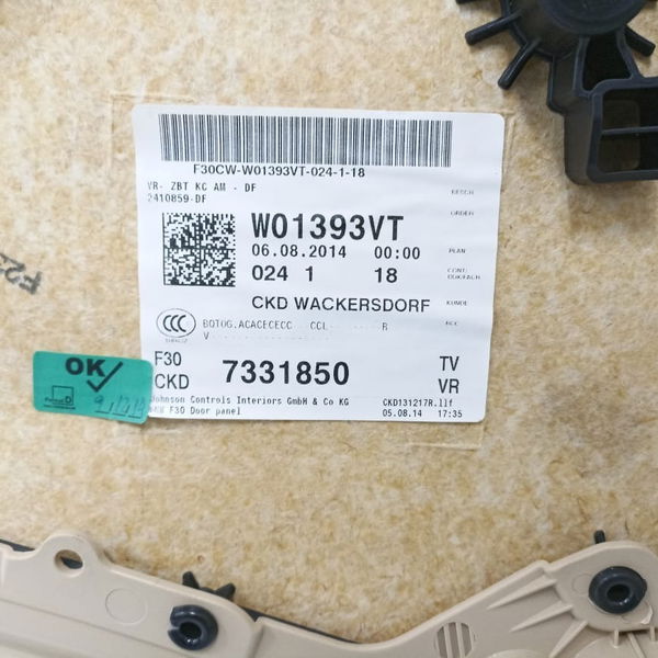 Forro Porta Dianteira Direita Bmw 320i 2014 2015 Detalhe