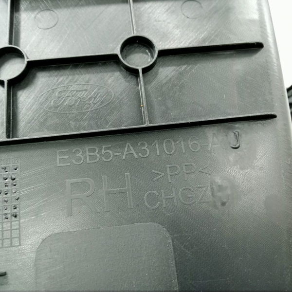 Forro Direito Porta Malas Ford Ka 2020 2021 E3b5a31016a