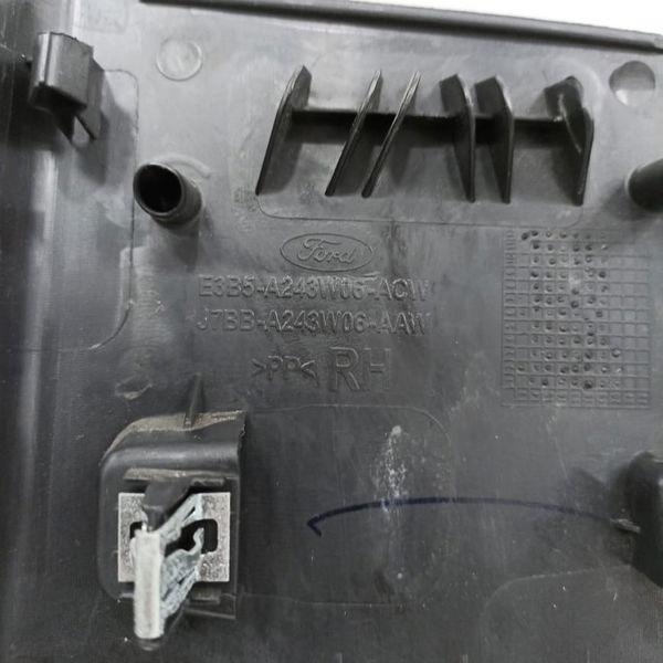 Acabamento Coluna Central Direita Ford Ka 2020 2021