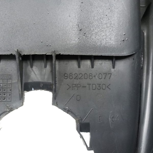 Acabamento Trambulador Peugeot Partner 2003 9622064077