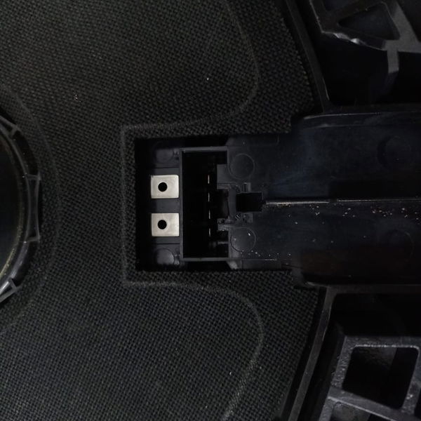 Alto Falante Subwoofer Esquerdo Bmw X1 2012