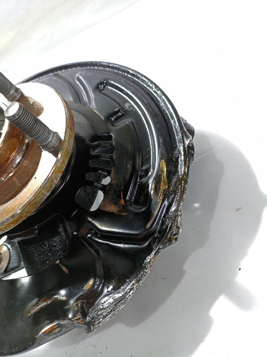 Montante Dianteiro Esquerdo Nissan Kicks 2021 Detalhe