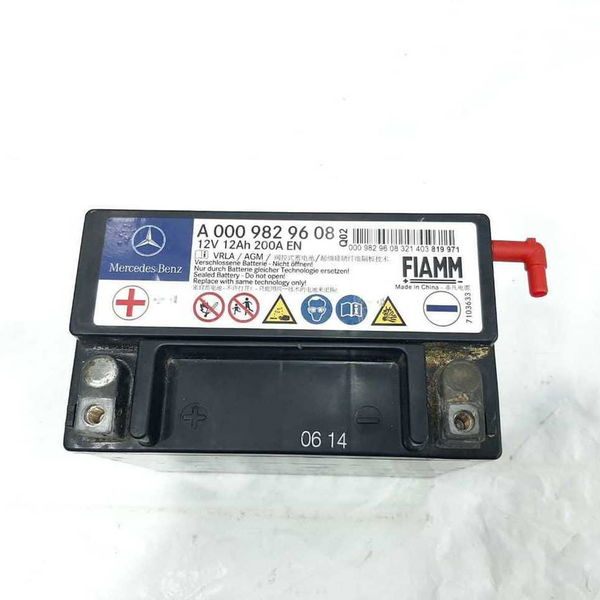 Bateria Auxiliar Mercedes A200 2014 A0009829608
