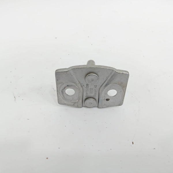 Batente Fechadura Porta Dianteira Direita Bmw X1 2012