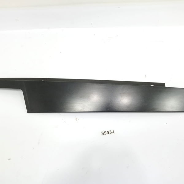 Acabamento Coluna Porta Dianteira Esquerda Bmw X1 2012
