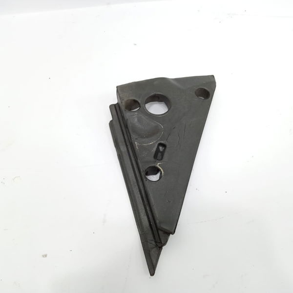 Isopor Retrovisor Direito Bmw X1 2012