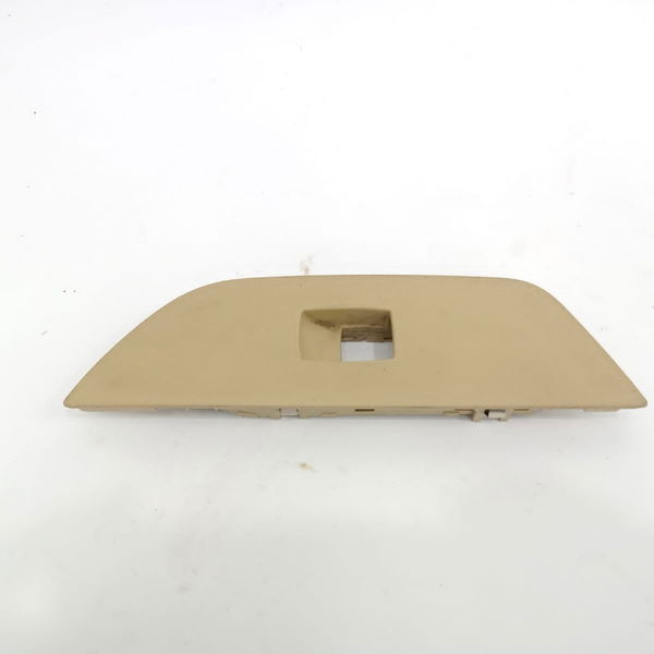 Moldura Botão Comando Vidro Traseiro Esquerdo Bmw X1 2012