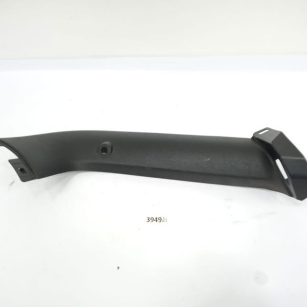 Acabamento Esquerdo Vigia Tampa Traseira Bmw X1 2012